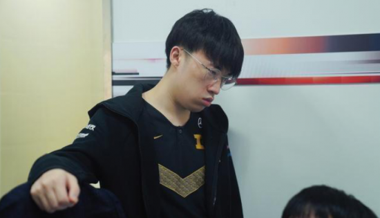 英雄联盟S15瑞士轮回顾 LPL一号种子BLG无缘八强