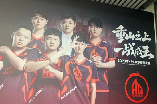 DNF手游鬼剑士T0级武器全解析手感颜值双赢